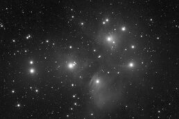 Pleiades with Askar FMA230 - crop to the center